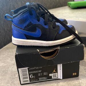 Jordan Kids Black and Blue Sneakers